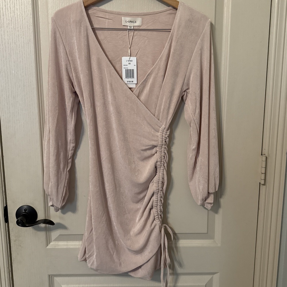 L*Space Size XS Melissa Mini Dress In Seashell Ruched Splice Neckline $158 NWT